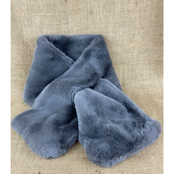 Miniso Gray Plush Faux Fur Scarf Neck Warmer - Picture 3 of 6